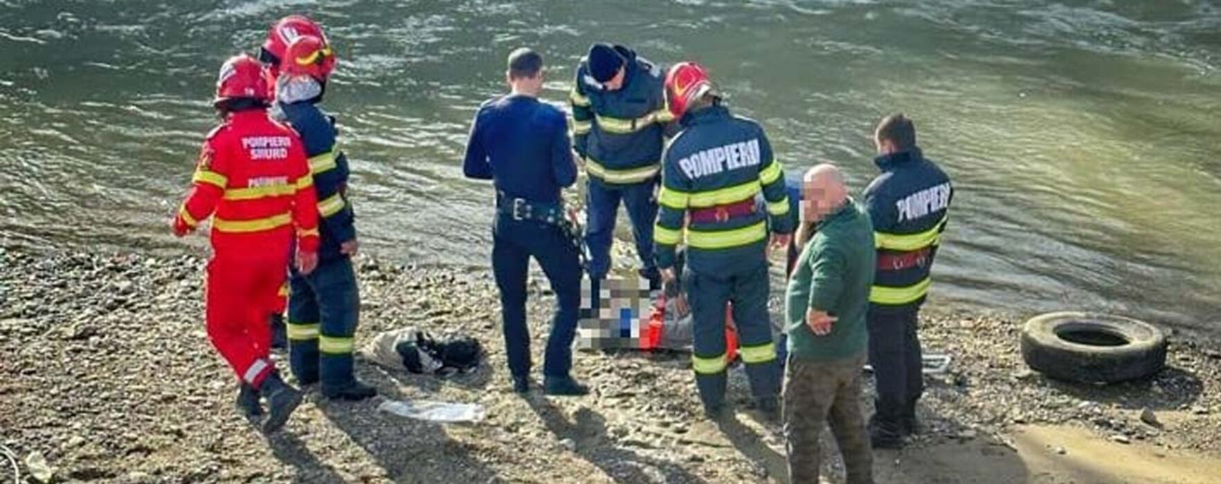 Dâmboviţa: Bărbat de 67 de ani a căzut în albia râului Dâmboviţa de pe o punte pietonală