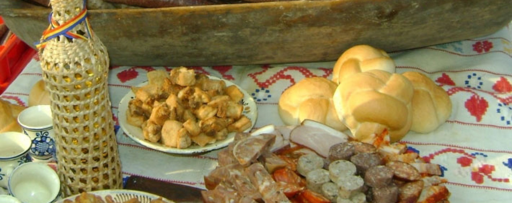 Reţete vechi de 100 de ani: piftie de porc, caltaboșii și şoriciul fript