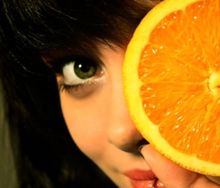 „Dacă oferi cuiva o portocală, se îndrăgosteşte de tine”. 10 superstiţii ciudate legate de mâncare