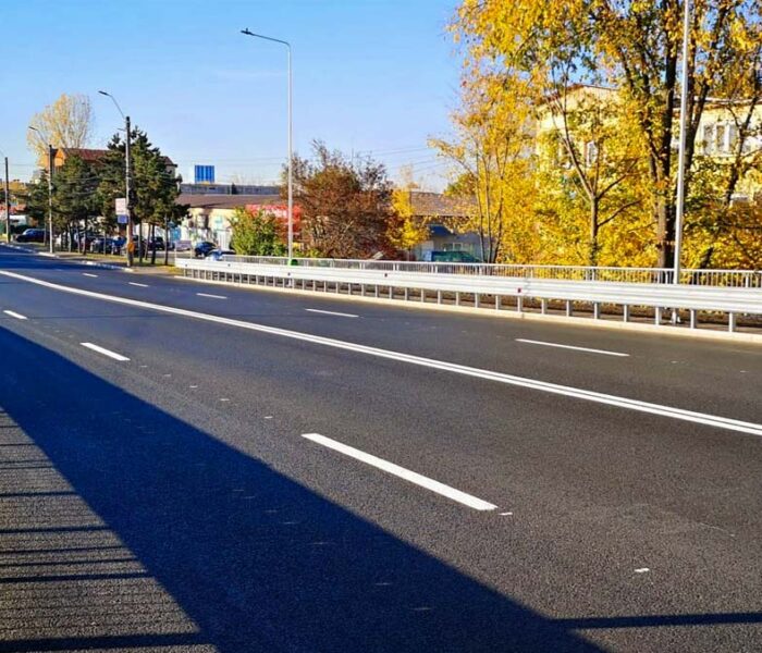 Târgovişte: Pasajul de la podul de la combinat, redat circulaţiei, după lucrări de modernizare