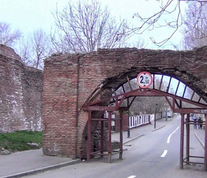 Târgovişte: „Poarta Vânătorilor” va fi restaurată, a fost semnat contractul de lucrări